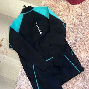 XUKER wetsuit L